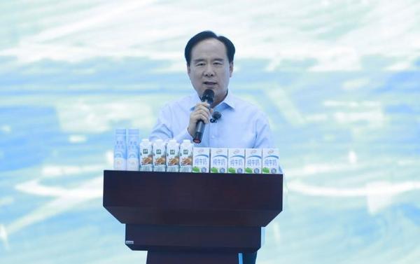 “玩”明白了！首部乳业科普剧本杀上线新葡京网上赌场这个六一伊利把牛奶知识(图4)